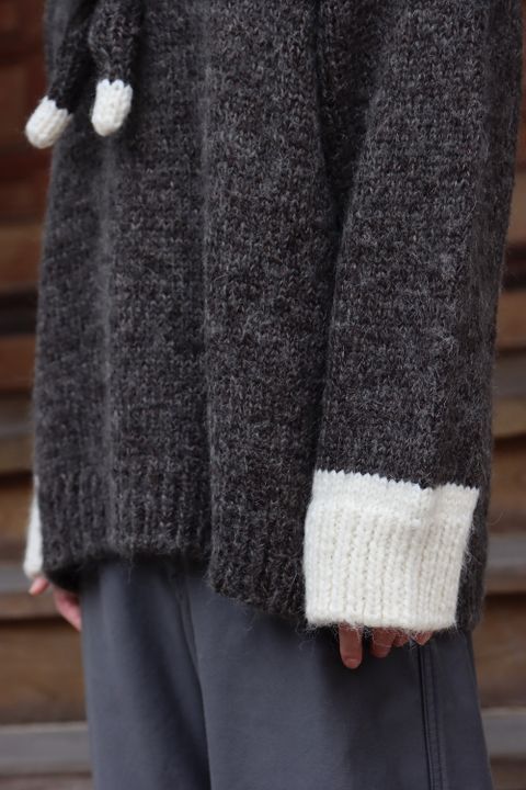 doublet STUFFED CAT HAND-KNITTING PULLOVER(21AW30KN50) style.2021.9.13.