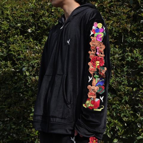 doublet CHAOS EMBROIDERY COMFY HOODIE style. 2021.04.16.