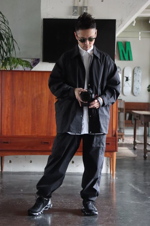 FreshService 22SS SIDE POCKETS STRETCH OVER SHIRT"BLACK"style.