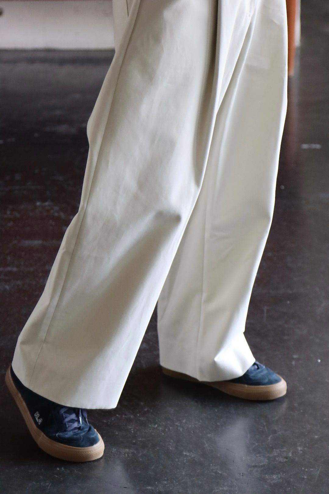 STUDIO NICHOLSON 22SS DEEP PLEAT VOLUME PANTS style.2022.3.9 STUDIO NICHOLSON 22SS DEEP PLEAT VOLUME PANTS style.2022.3.9