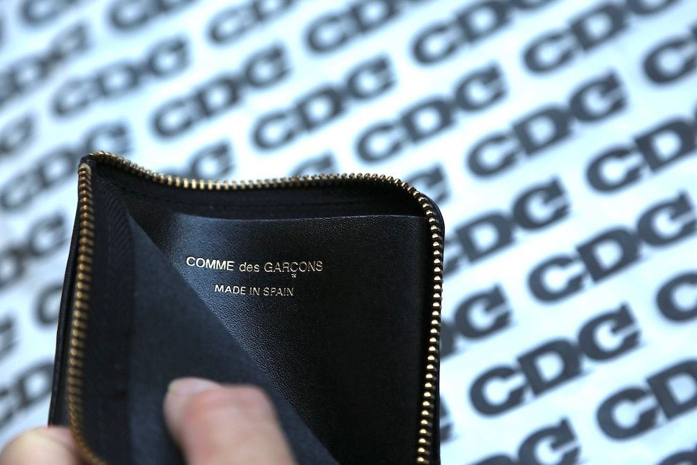 COMME des GARCONS コムデギャルソン DES L字ファスナー財布
