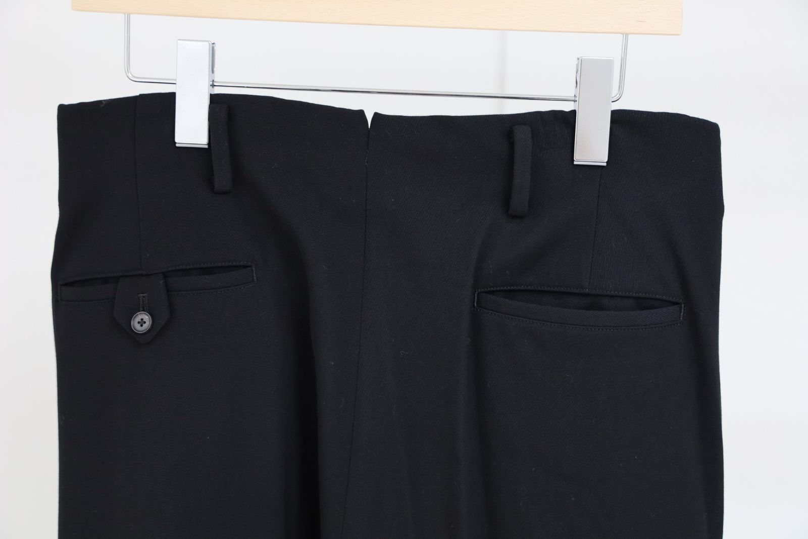 アプレッセ 2026 STYLE2 Wool Wide Tapered Trousers(26AAP-04-01)BLACK