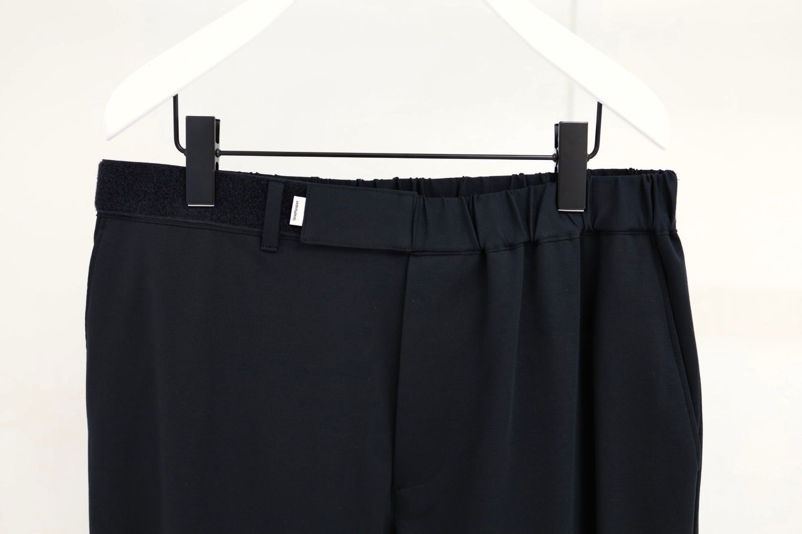 グラフペーパー26SS Compact Ponte Wide Tapered Chef Pants(GM261-40042B)BLACK