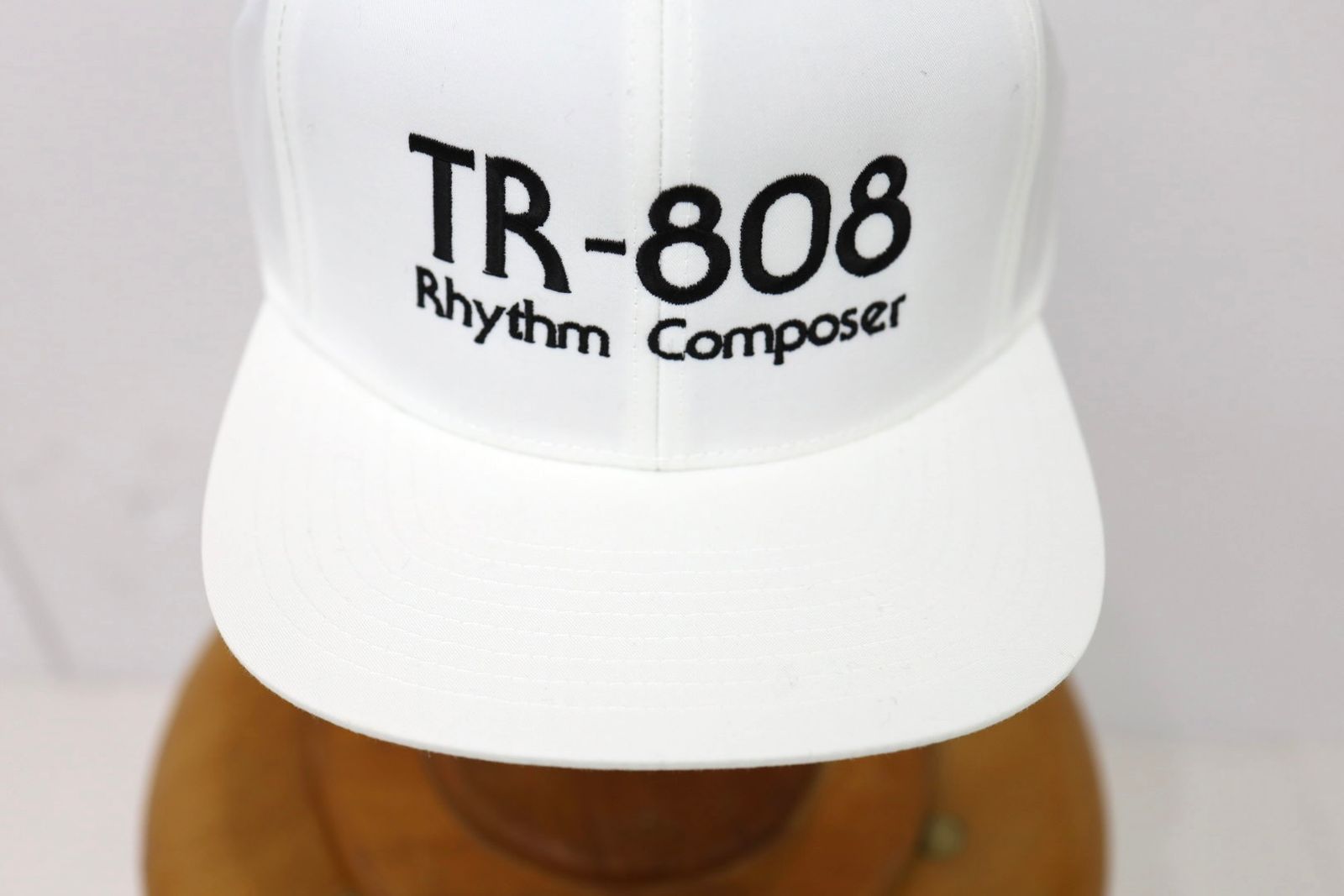イズネスミュージック 26SS TR-808 CAP(ISNESS MUSIC×ROLAND)(IMP7_05_TR-808CAP01)WHITE-BLACK☆新作発売！