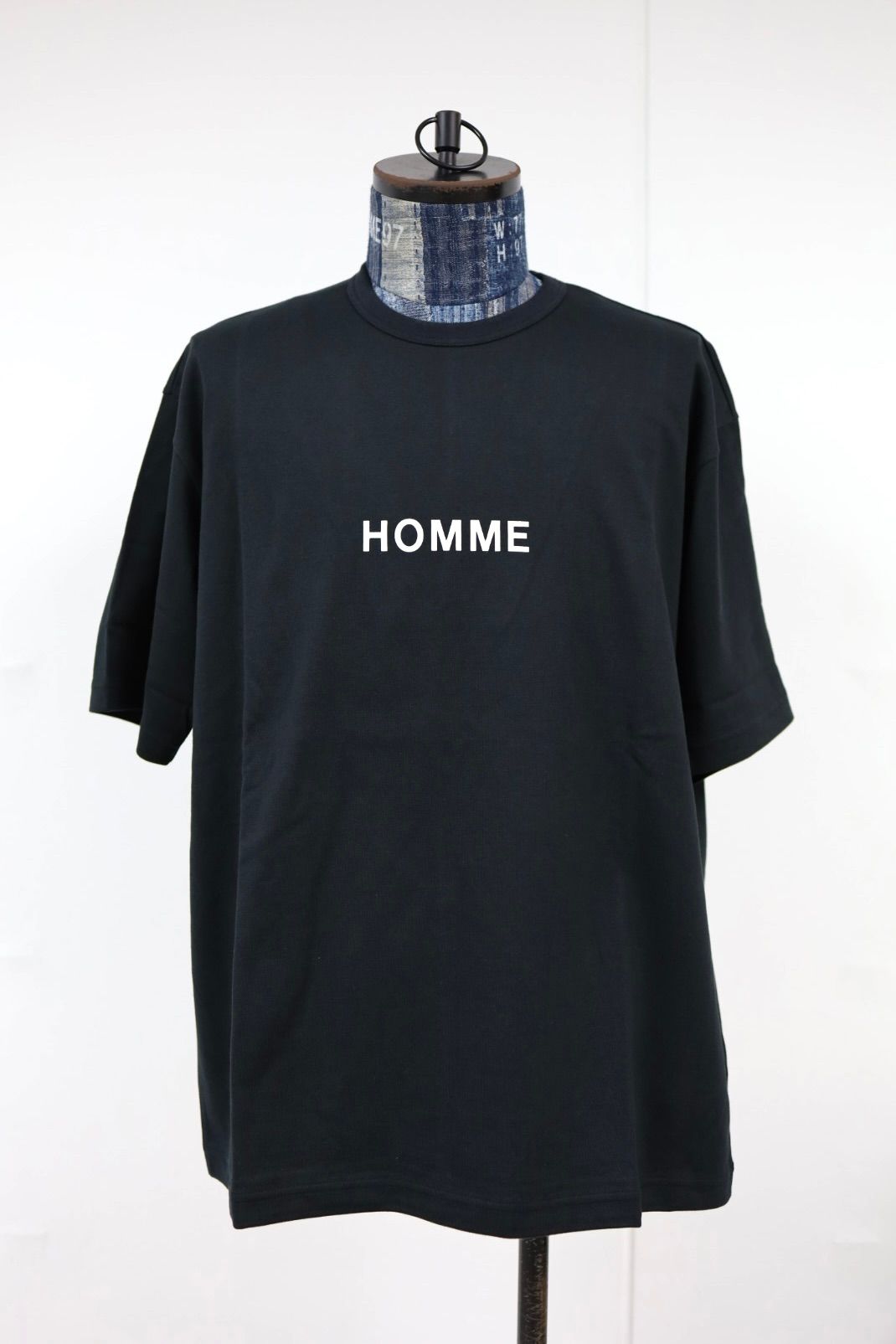 コムデギャルソンオム25AW ロゴプリントTシャツ(HQ-T103-051)BLACK☆4月3日(金)新作発売！