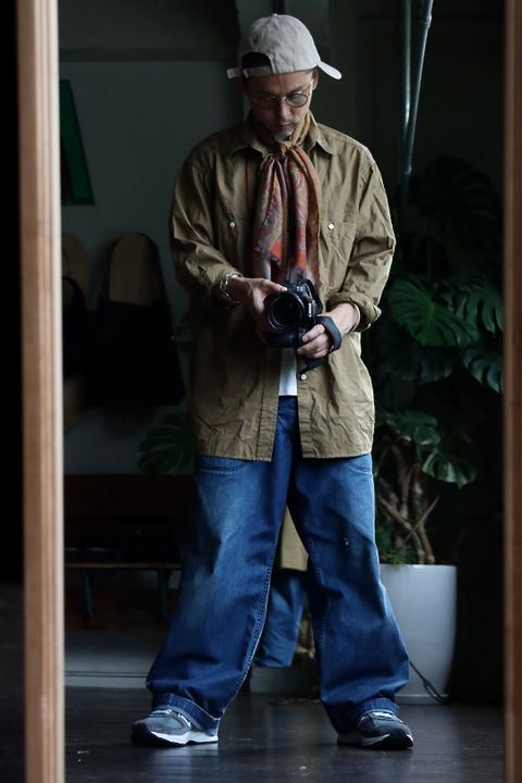 アプレッセ22AW Over Dyeing Military Shirt"BEIGE"スタイル