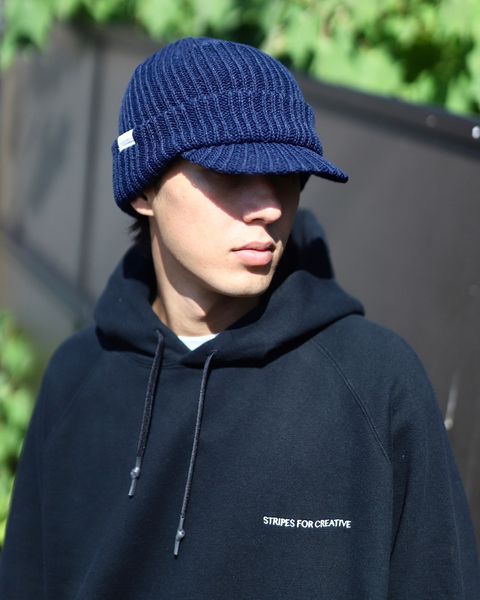 STRIPES FOR CREATIVE FW23 SFC RAGLAN HOODIEスタイル