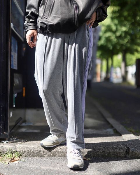 STRIPES FOR CREATIVE FW23 VELOUR TRACK PANTSスタイル