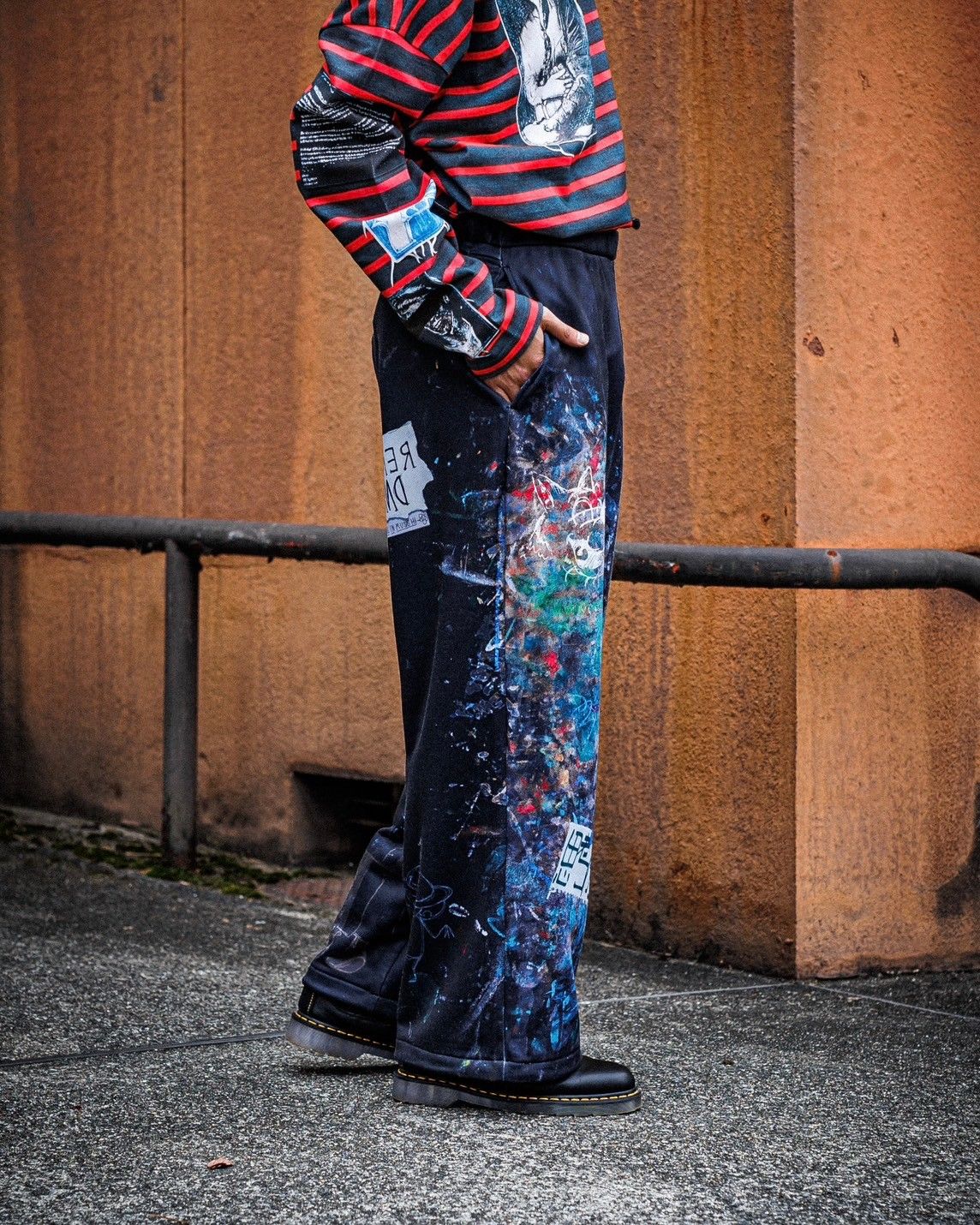 TALKING ABOUT THE ABSTRACTION ART REPLICA MOCK NECK スタイル
