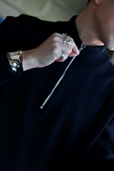 ATON エイトン 23SS WOOL WASHI HALF ZIP SWEATERスタイル