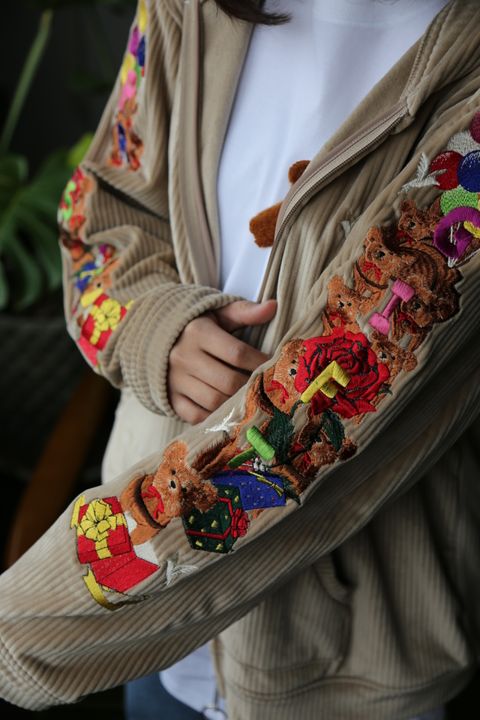 doublet CHAOS EMBROIDERY COMFY HOODIE"BEIGE"style.2021.1.30.