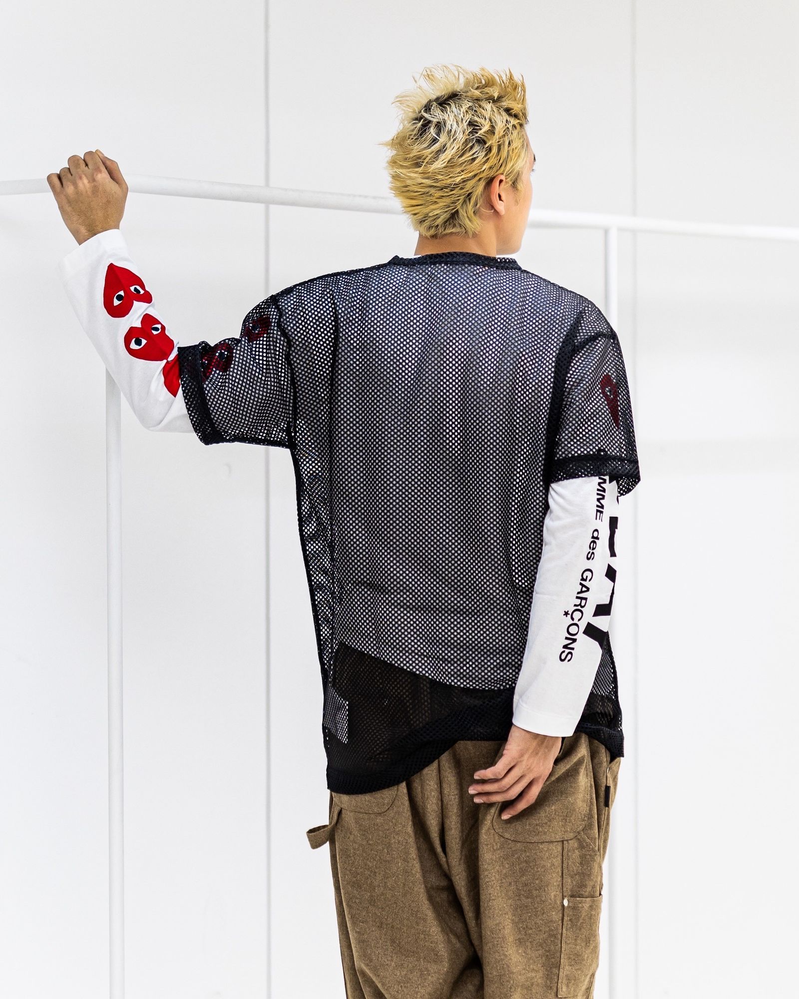 PLAY COMME des GARSONS REDエンブレムメッシュTシャツ ☆ 新作発売！