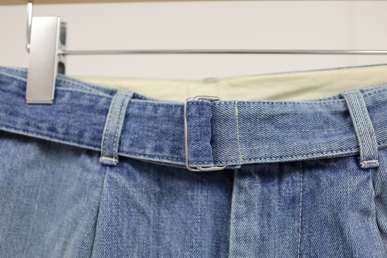 グラフペーパー Selvage Denim Belted Pants(GU261-40064LB)INDIGO_LIGHT FADE★1月24日(土)発売！