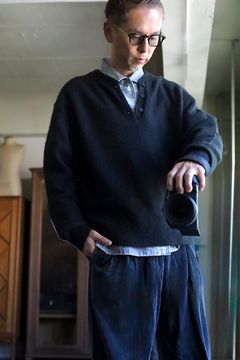アプレッセ 2026 STYLE2 Brushed Cashmere Middle Gauge Henley Neck Sweater(26AAP-03-09)OLIVE☆10月3日(土)新作発売！