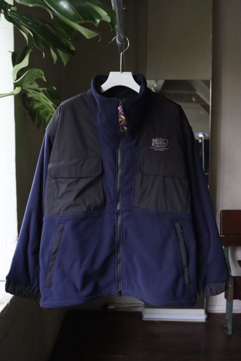 イズネス22AW THM FLEECE JACKET (1004AWCS01)NAVY