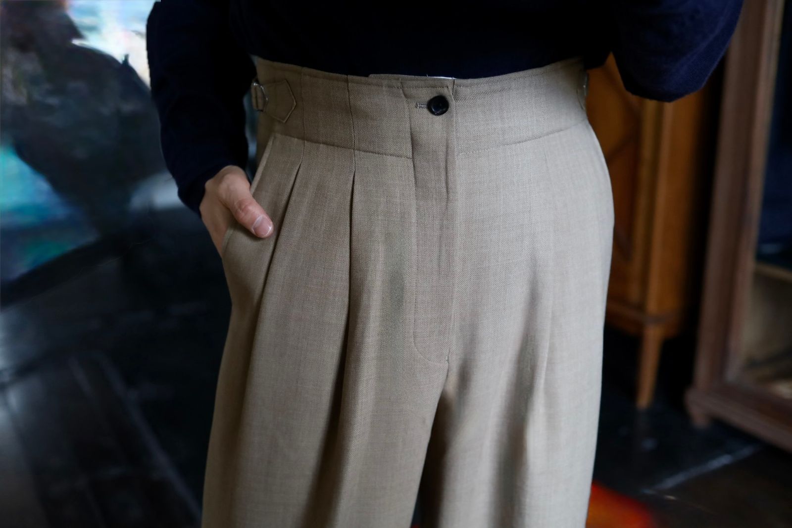 marka マーカ 26SS TWO TUCK MILITARY TROUSERS -RECYCLED POLYESTER NON-MULESED WOOL GABARDINE-(M26A06PT01C)BEIGE☆新作発売！