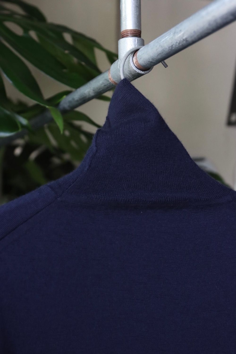 アプレッセ22FW High Gauge Turtleneck Sweater (22AAP-03-04H)NAVY