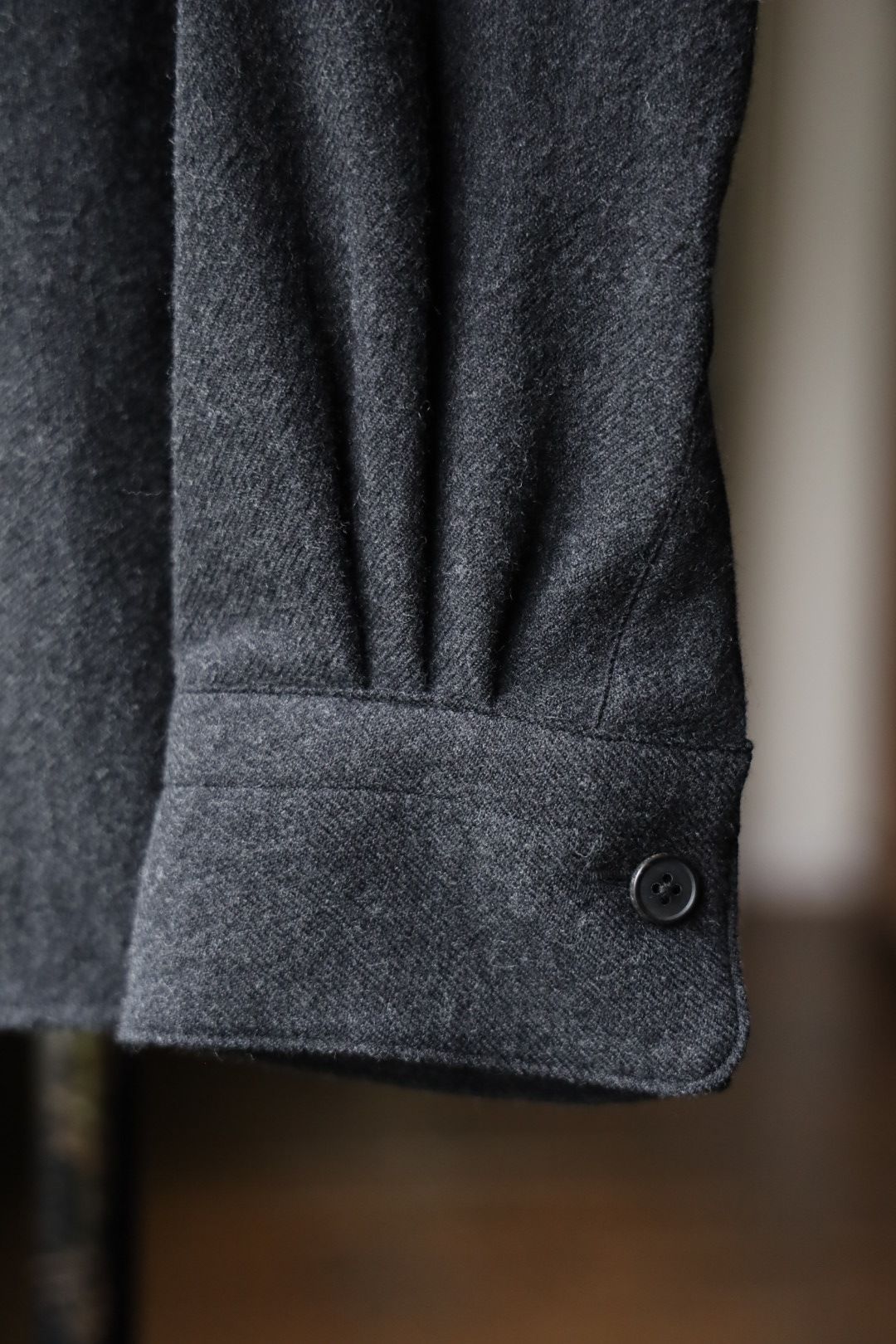 アプレッセ 2025 STYLE2 Wool Regular Collar Shirt(25AAP-02-12)CHARCOAL☆9月27日(土)発売！