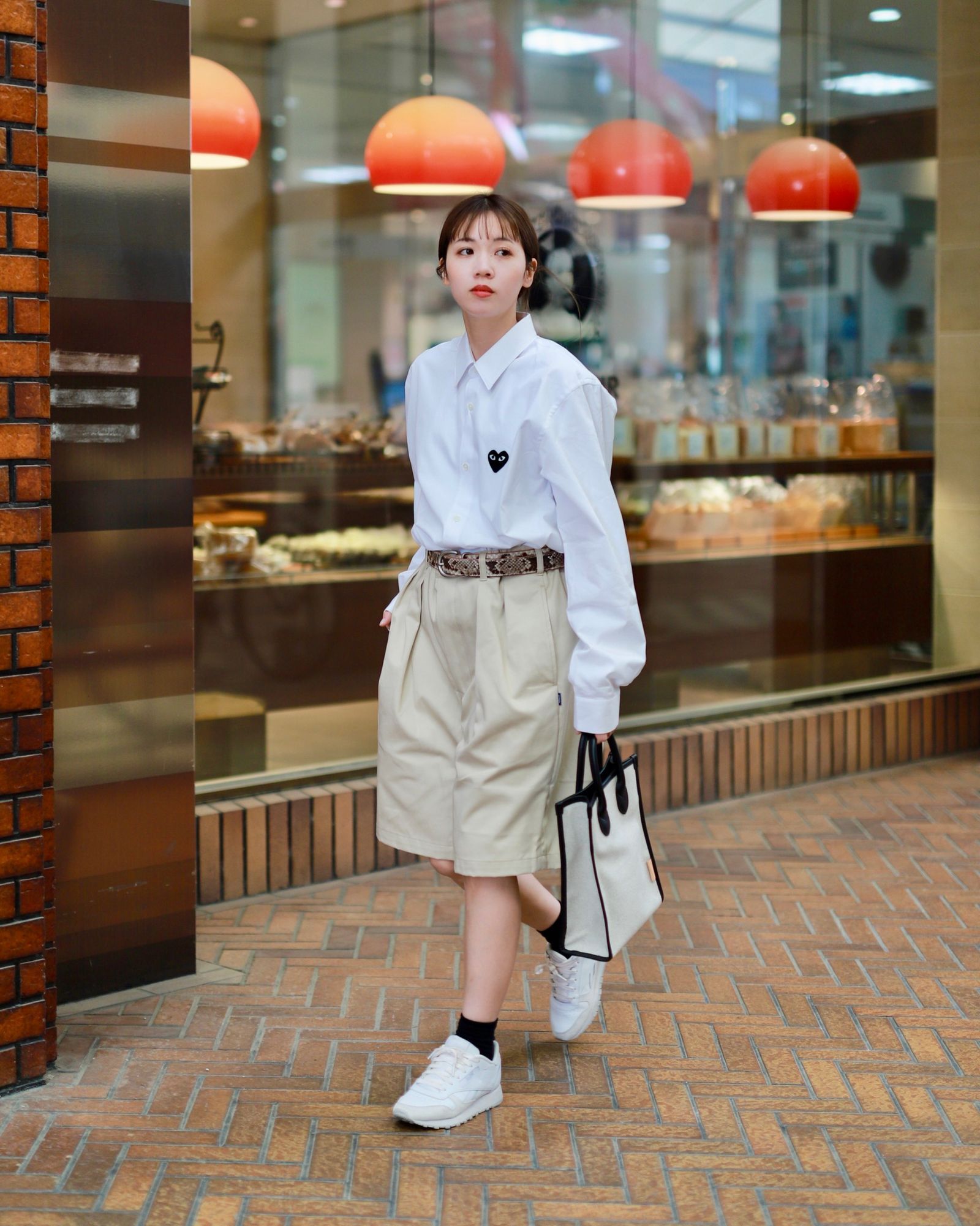 プレイコムデギャルソン MEN'S SHIRT (WHITE×BLACK HEART)