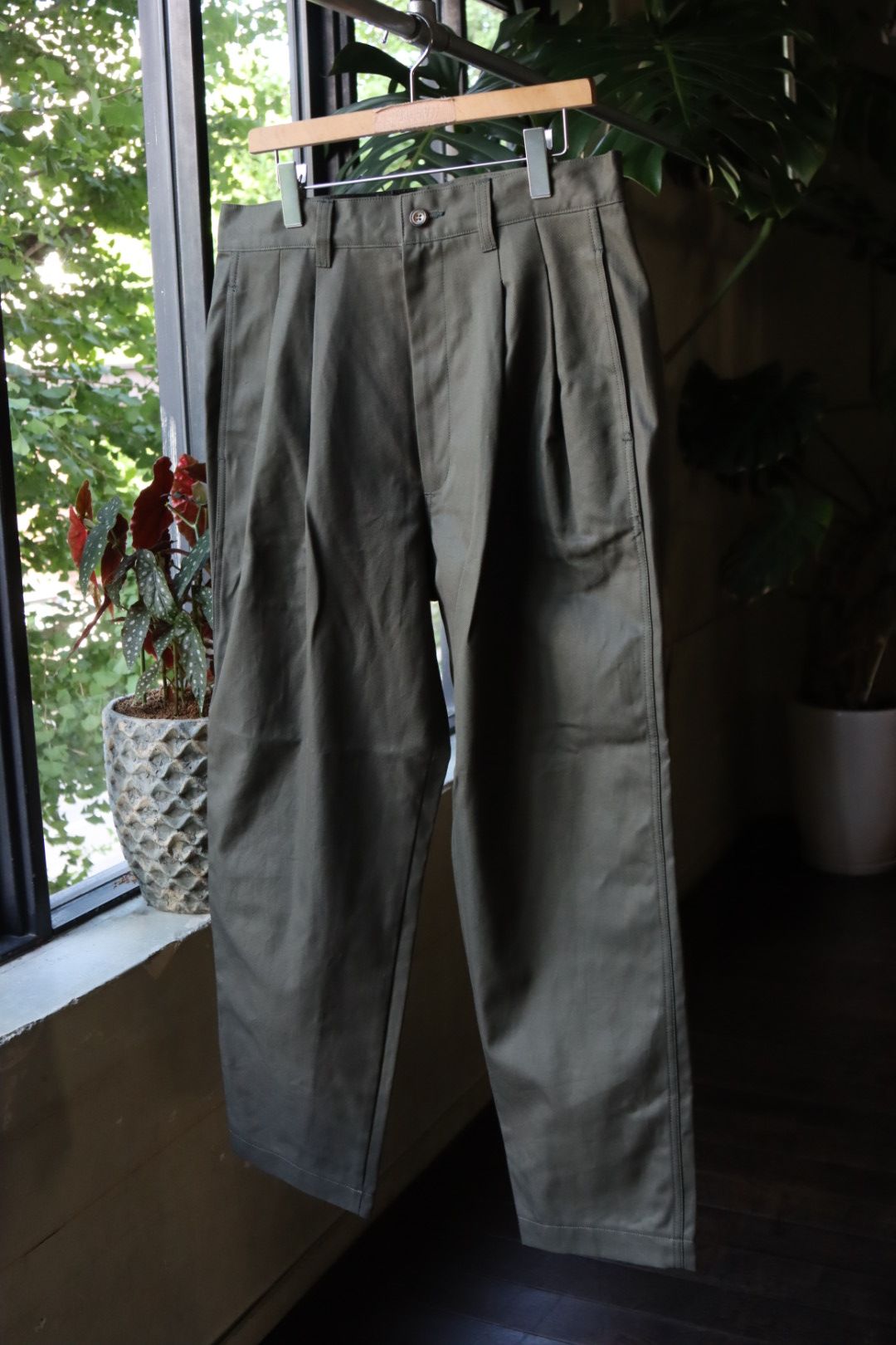 is-ness - イズネス23AW ワイドチノパンツ WIDE CHINO PANTS(16PT02T02