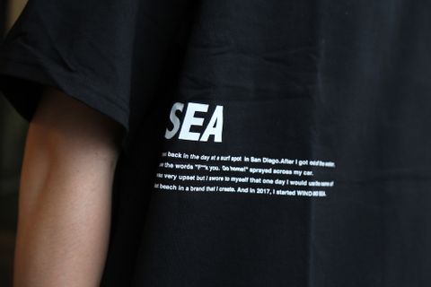 WIND AND SEA SEA "flower"PHOTO (SATIN) T-SHIRT(WDS-20S2-CS-07)"BLACK"style.2020.7.10.