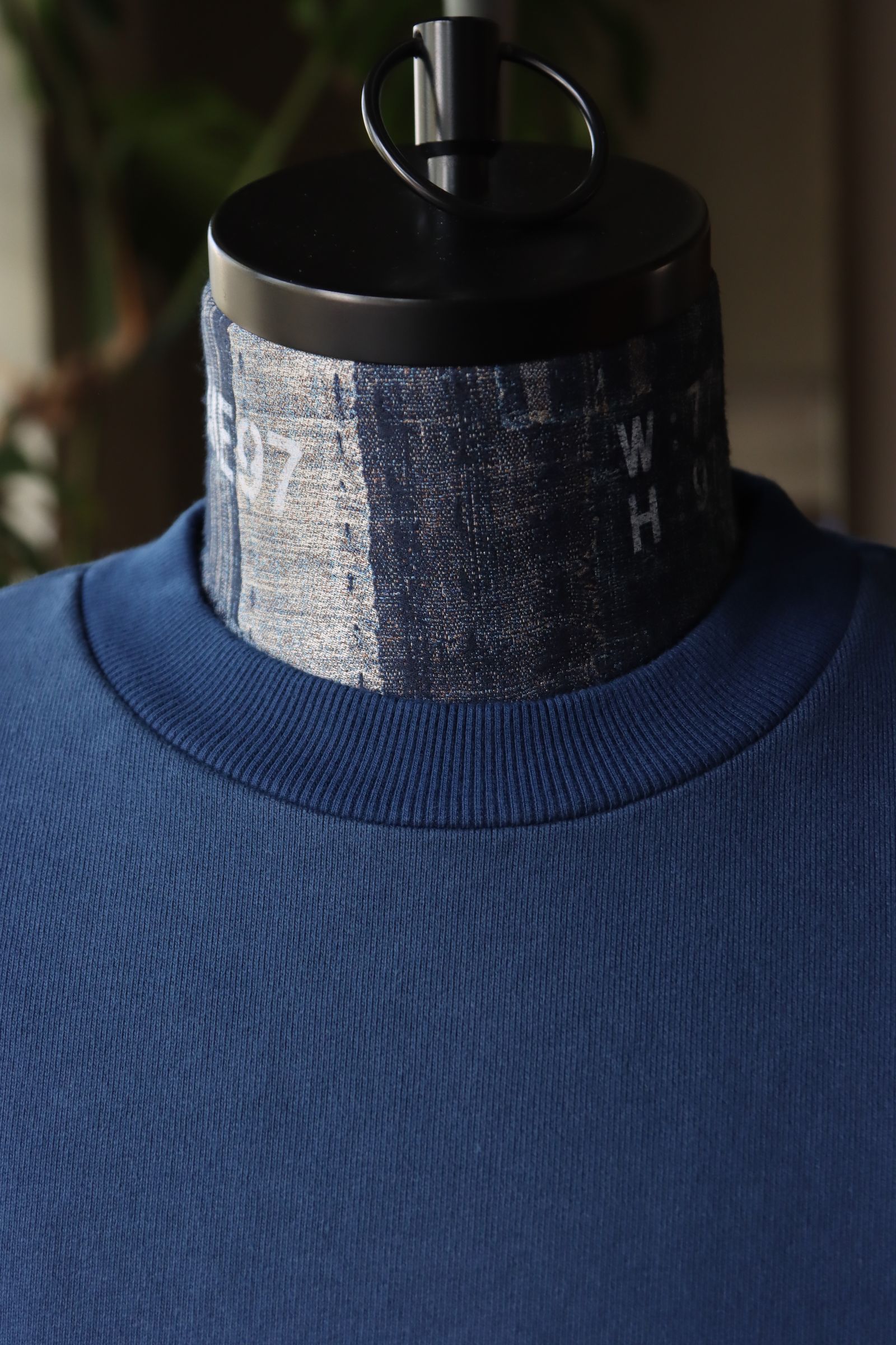 ファンダメンタル ロゴスウェットシャツ LOGO SWEAT SHIRT(FA2424CSC14)NAVY