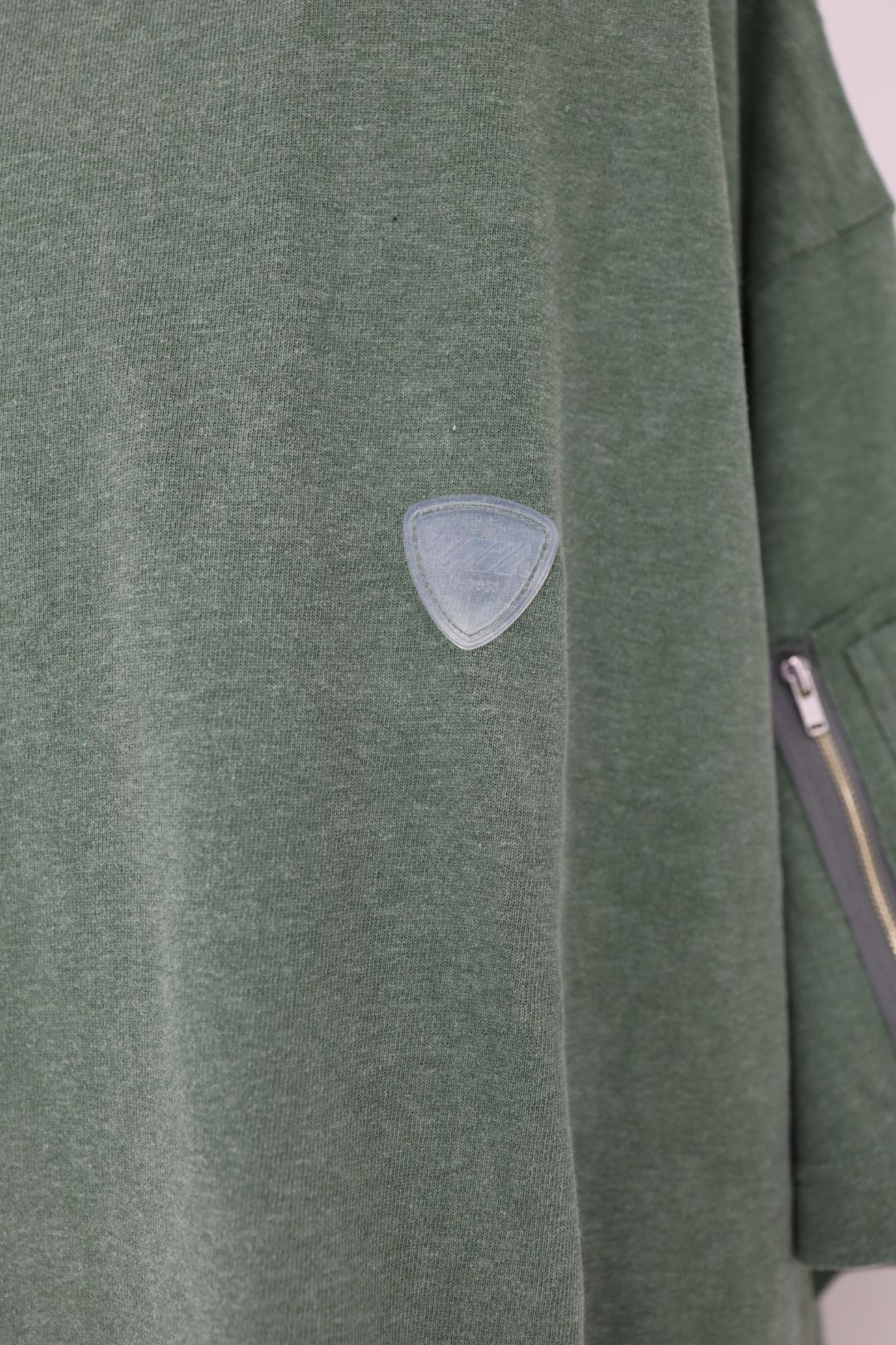 イズネス 26SS Arm Pocket Balloon T-Shirt (26SS_40_1008SST01)GREEN☆新作発売！