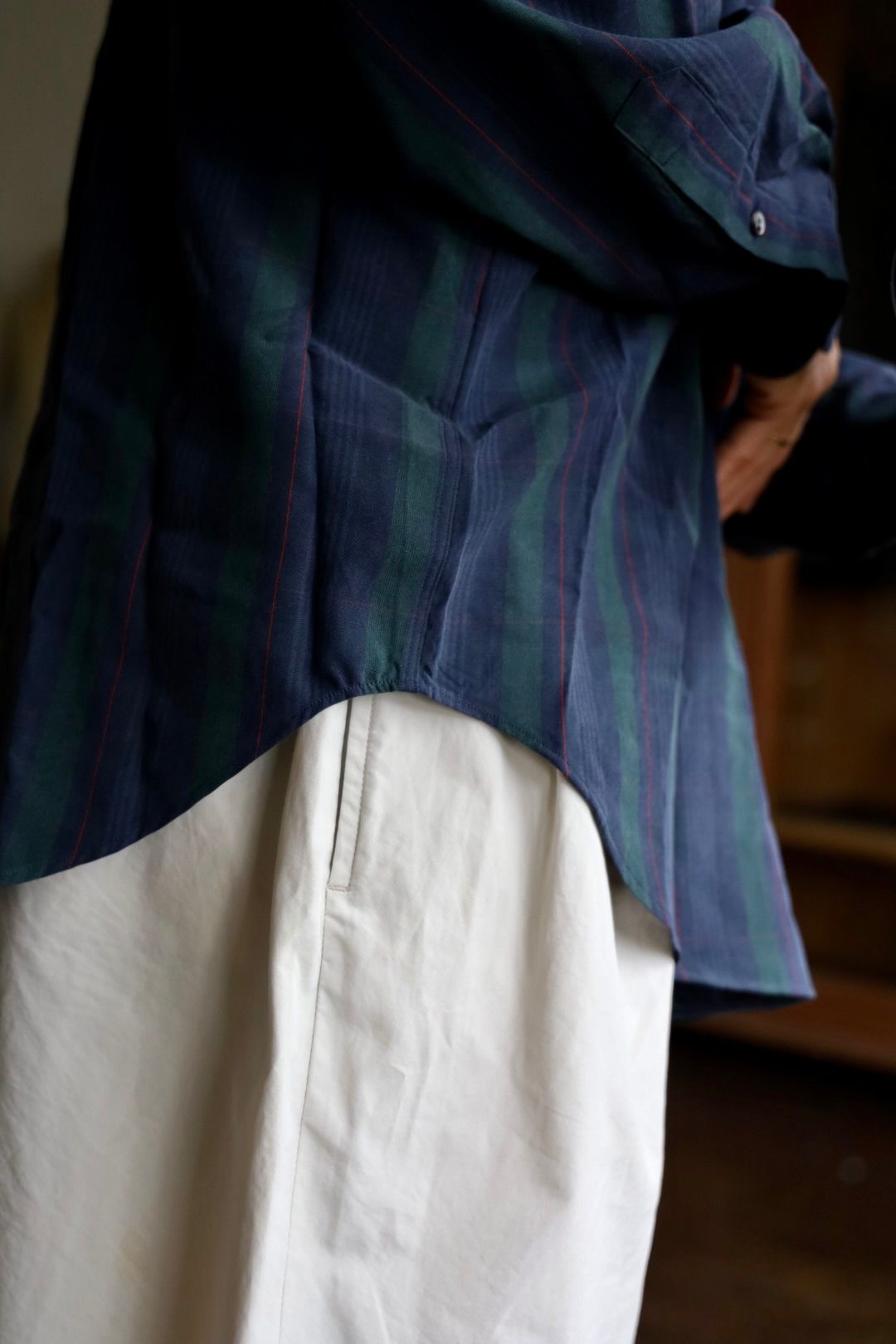 A.PRESSE 2025 STYLE2 Silk Rayon Regular Collar Shirtスタイル