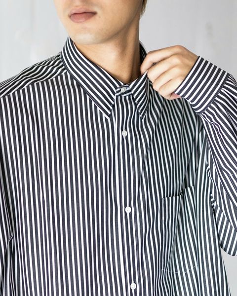 グラフペーパー High Count Regular Collar Round Cut Oversized Shirt スタイル 新作発売！