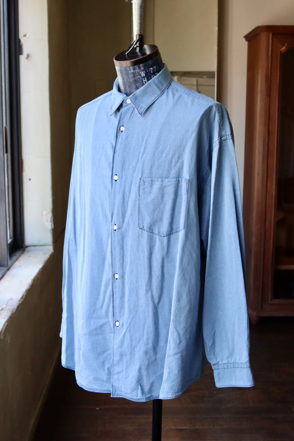 グラフペーパー SIDOGRAS Indigo Poplin L/S Oversized Regular Collar Shirt(GM252-50045)LIGHT FADE☆8月2日(土)発売！