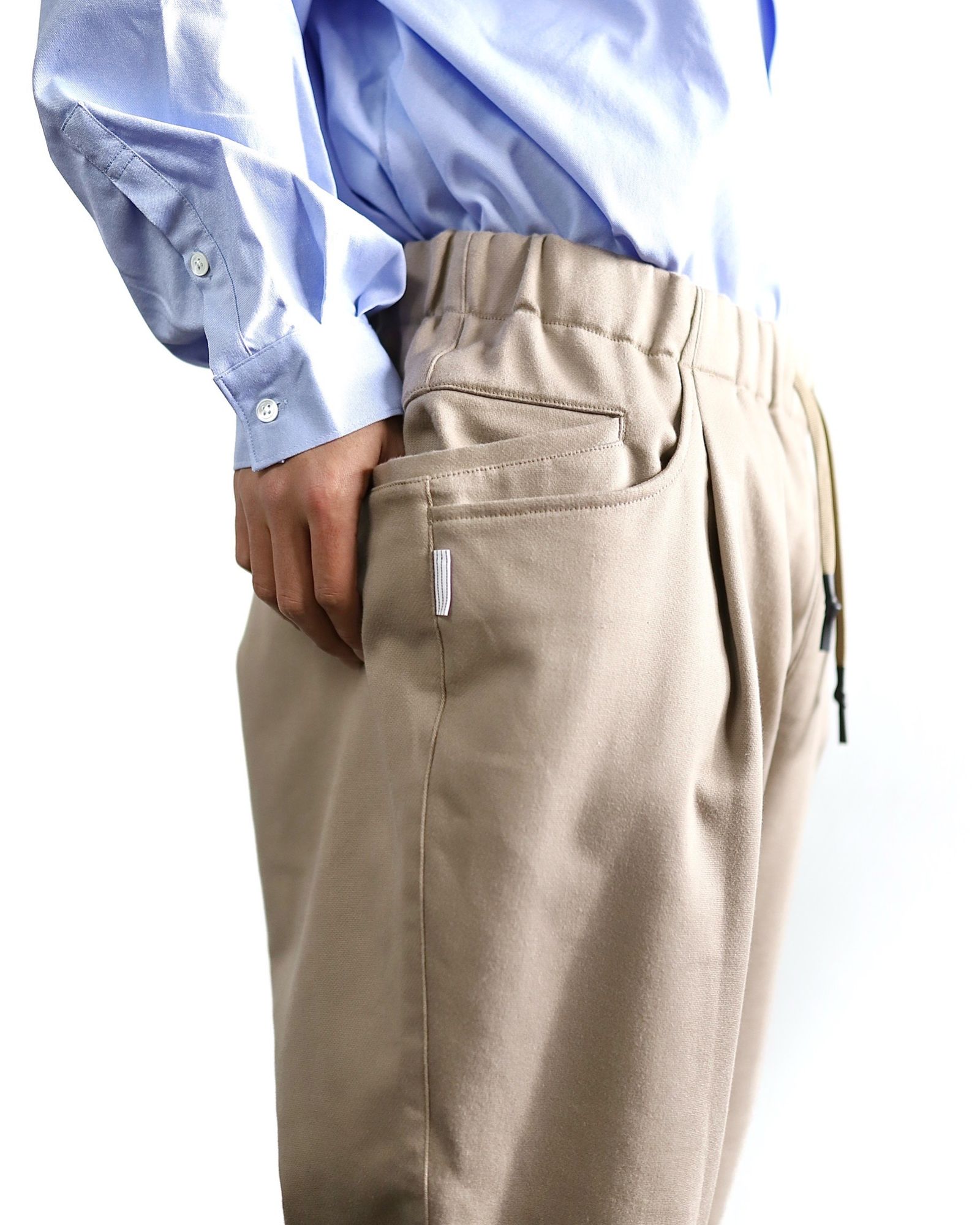 S.F.C 24SS CROPPED TAPEREDE  EASY PANTS  (SFCSS24P01)Beige