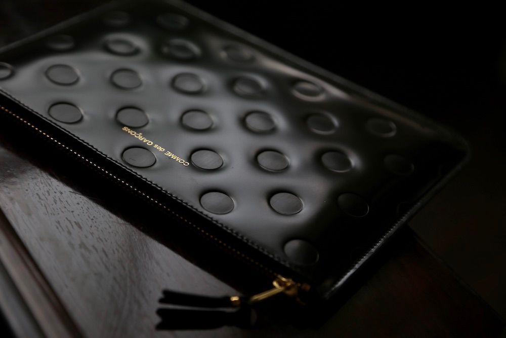 Wallet COMME des GARCONS - コムデギャルソン CDG DOT EMBOSSED