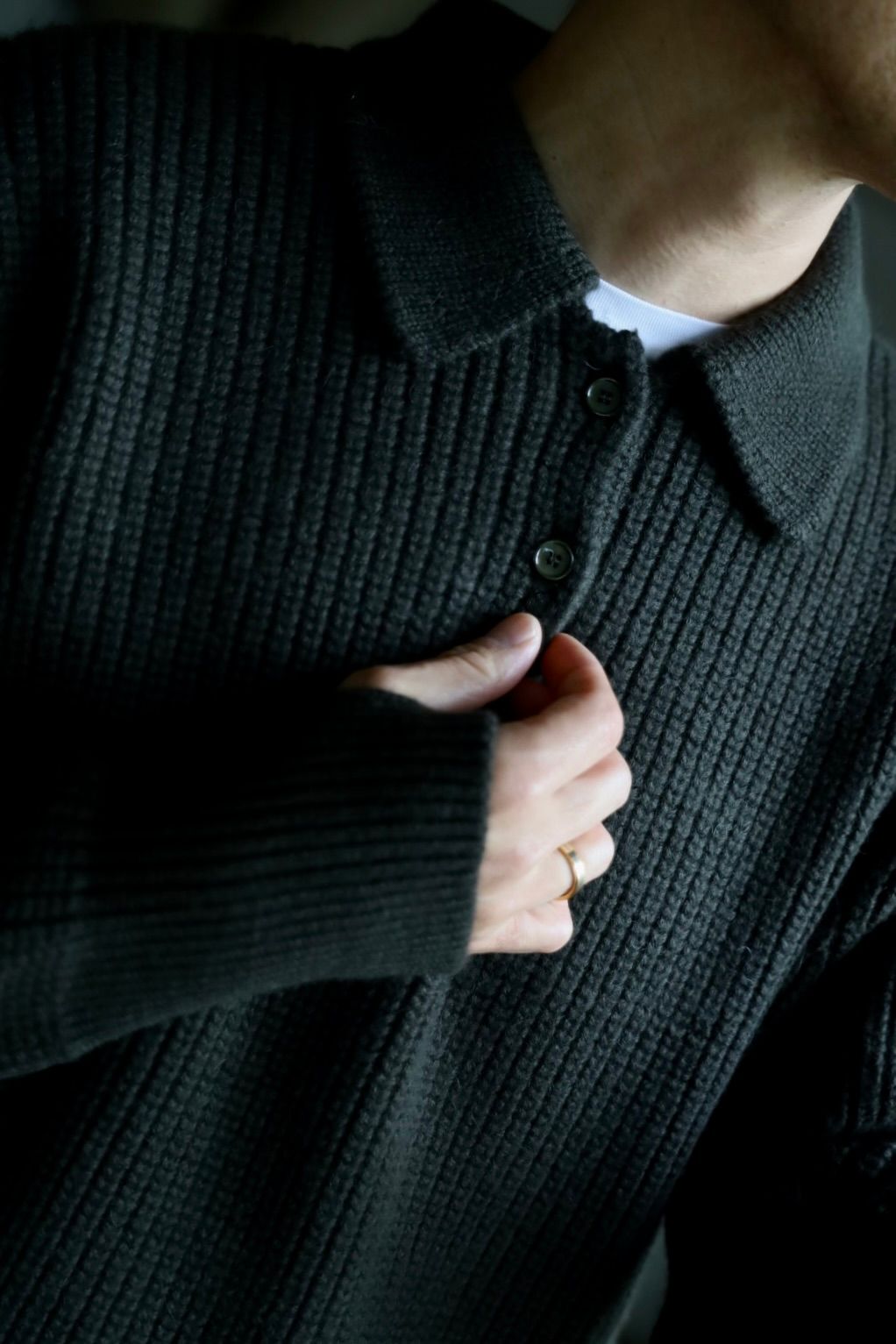 MARKAWARE 26AW RIBBED POLO COLLAR JUMPER"DARK OLIVE"スタイル