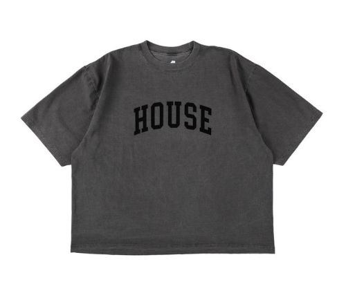 イズネスミュージック 25SS HOUSE FLOCKY PRINT T-SHIRT(IMP5_10_FLHOUSET01)SUMI(CHARCOAL)