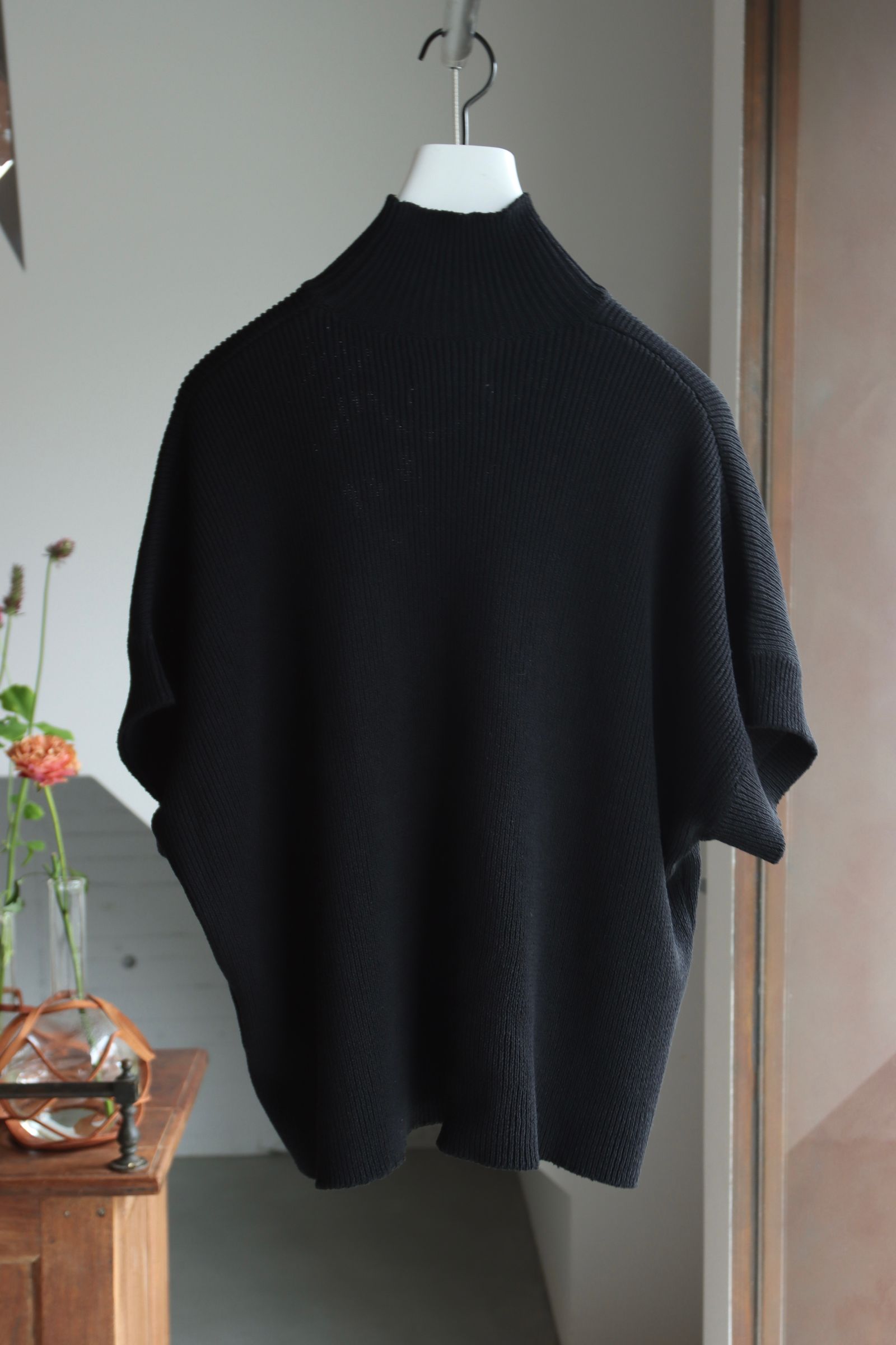 Graphpaper 25SS WOMENS Linen Solotex S/S Mock Neck Knit(GL251-80060)BLACK