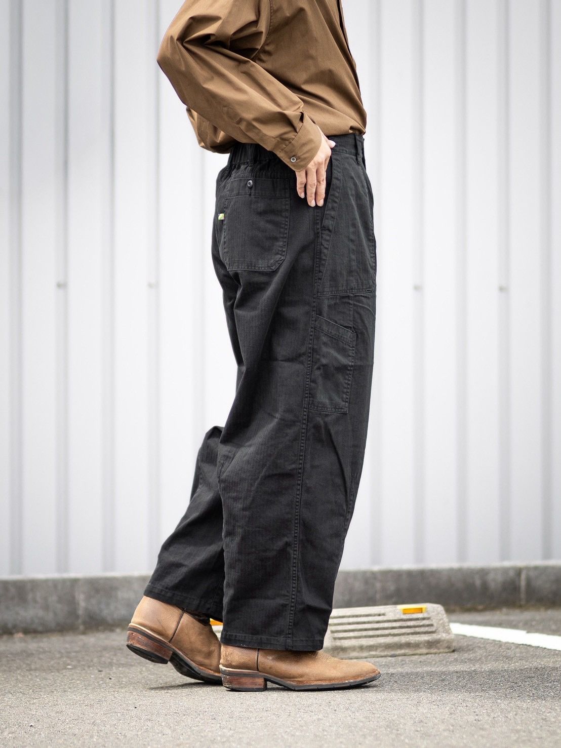 イズネス26AW NU Balloon EZ Pants(26AW_28_1008AWPT02)BLACK☆8月29日(土)発売！