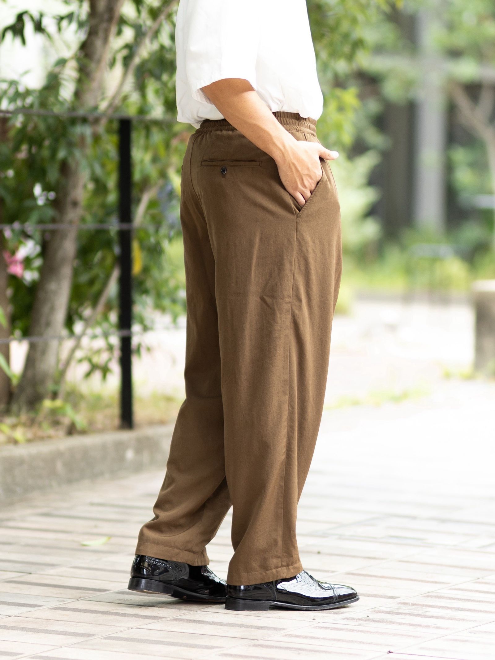 グラフペーパー Fulled Wool Twill Wide Easy Pants(GM263-40412)BROWN☆9月12日(土)発売！