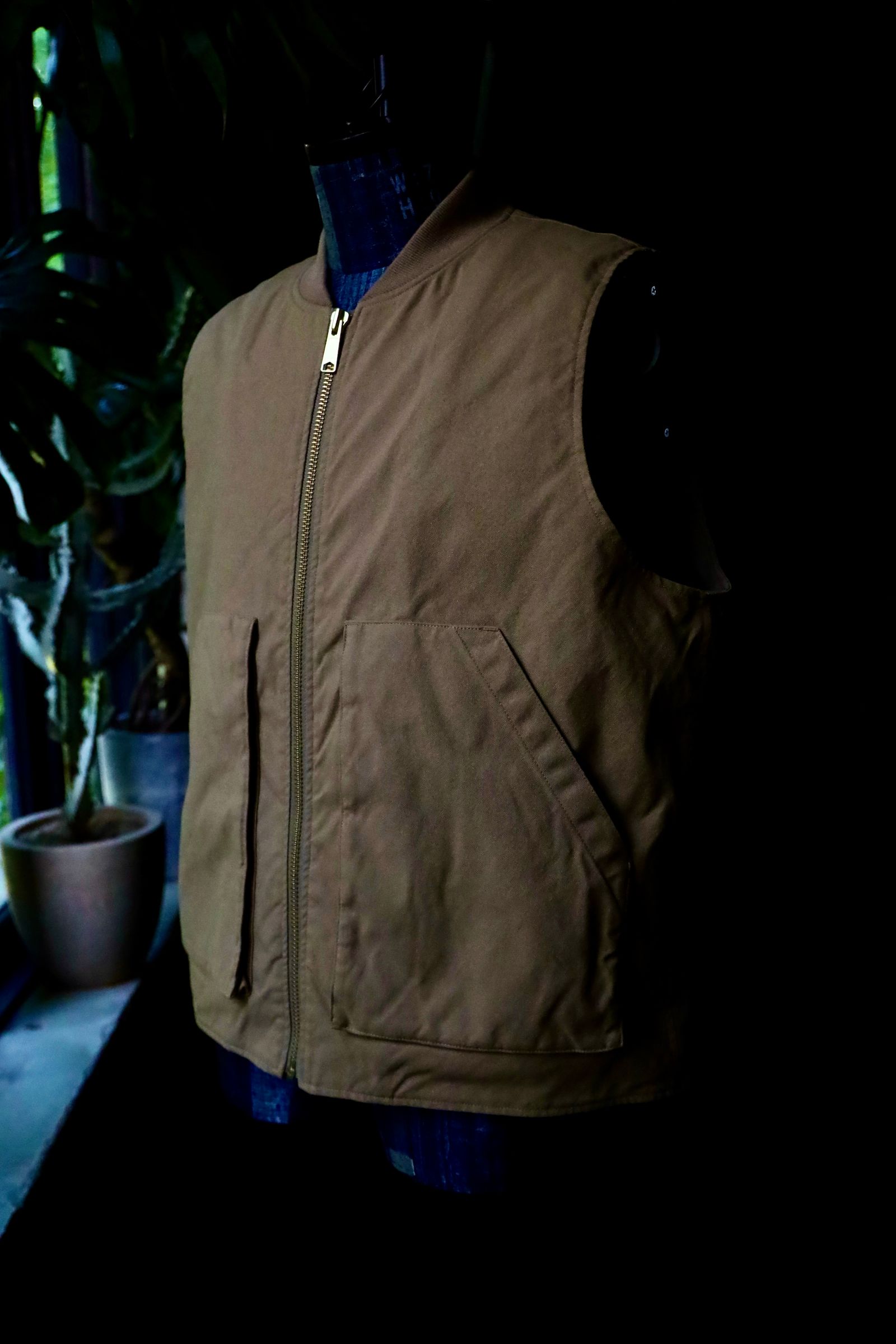 フレッシュサービス BOA LINED DUCK VEST (FSC243-30185)BEIGE