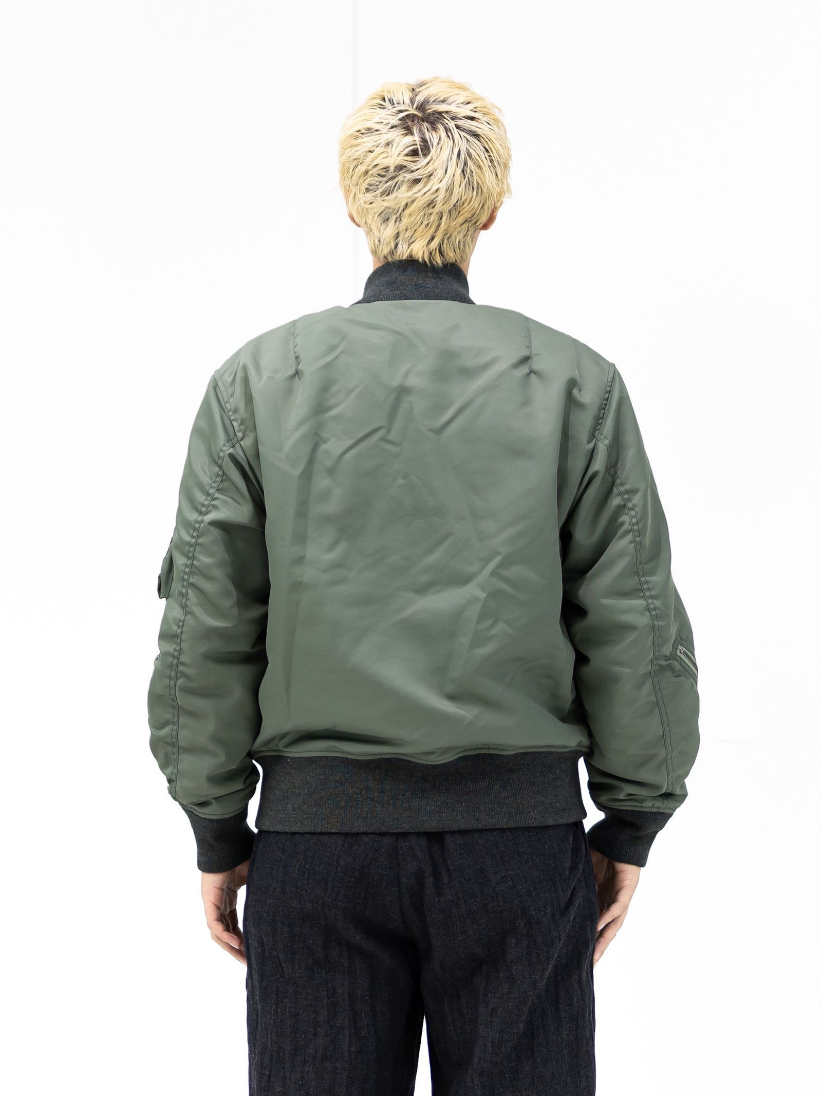 イズネス26AW Bomber Jacket(26AW_32_1008AWJK01)KHAKI☆9月19日(土)発売！