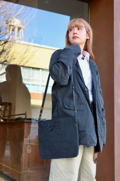 グラフペーパー24SS Washi Duck Sacoche M(GU241-90307C)BLACK