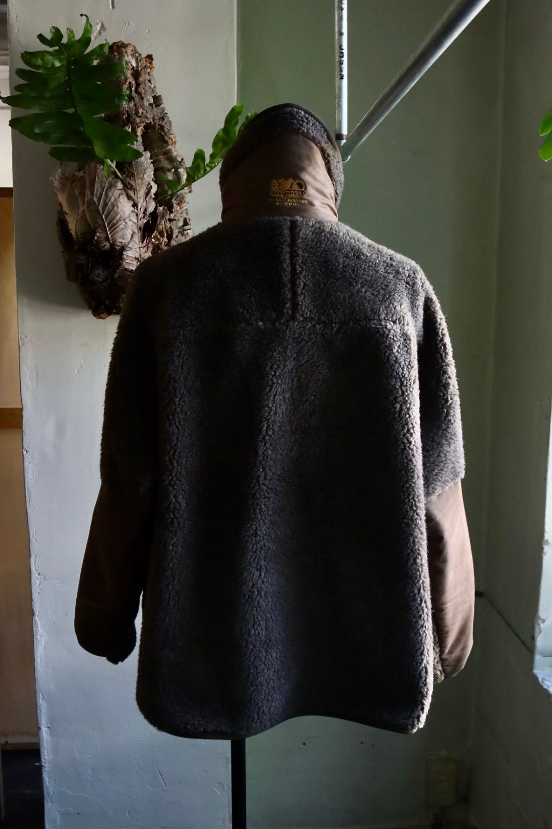 イズネス23AW THM FLEECE JACKET is-ness×Y(dot)BY NORDISK(1005AWFLEECEJK01)MOCHA