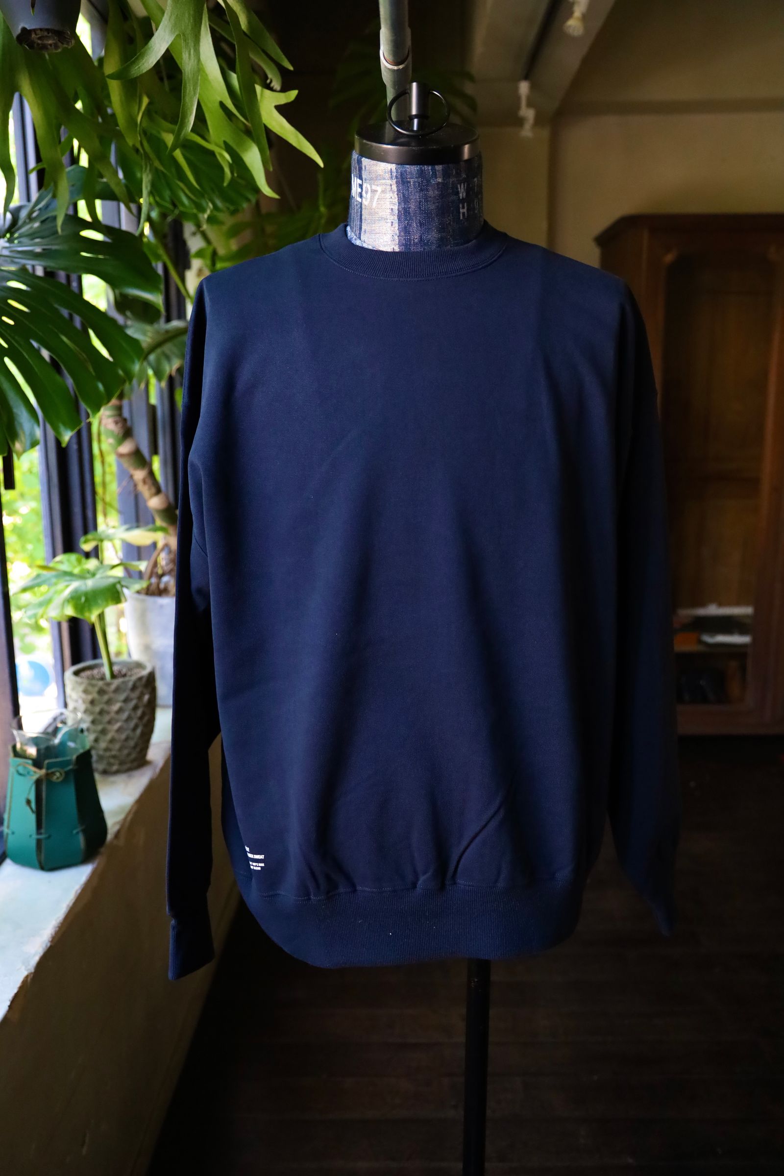 FreshService - フレッシュサービス LIGHT OZ CREW NECK SWEAT