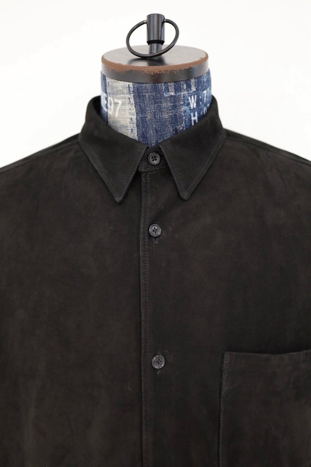 グラフペーパー26SS Cow Nubuck Leather L/S Oversized Regular Collar Shirt(GU261-50406)BLACK☆2月28日(土)発売！