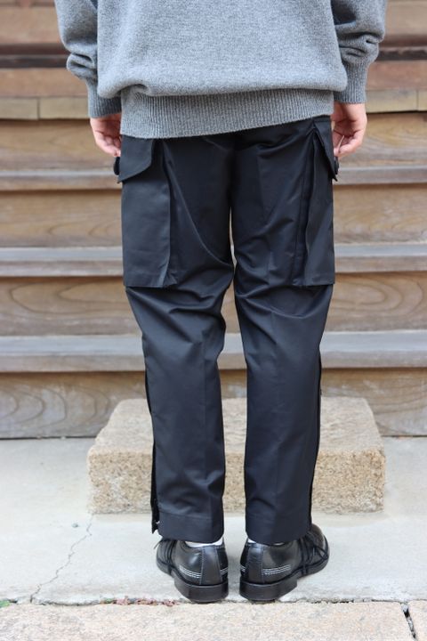 COMME des GARSONS HOMME ラムウール天竺ロゴ刺繍ニット(HH-N007-051) style.2021.09.26