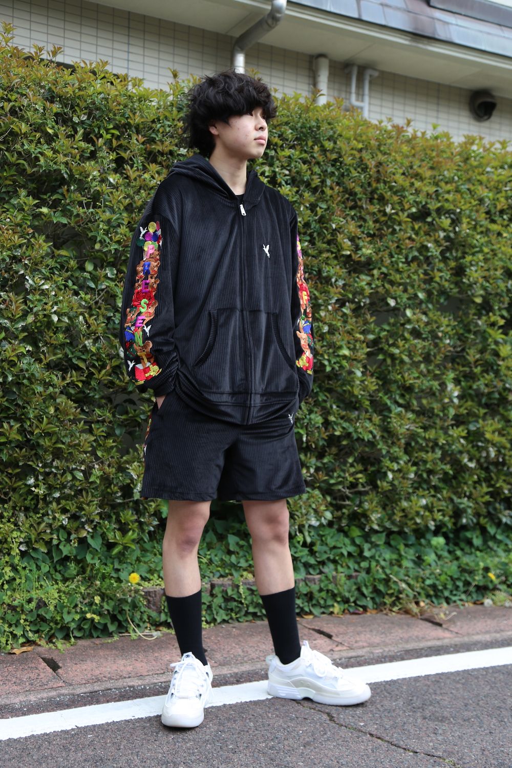 doublet CHAOS EMBROIDERY COMFY HOODIE style. 2021.04.16.