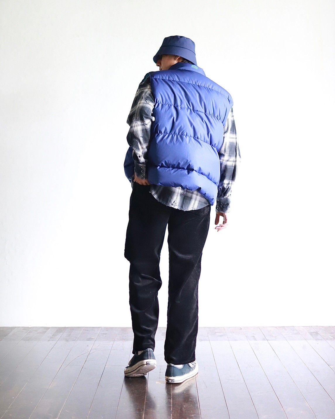 セダンオールパーパスFW23 Classic Down Vest (SD23F-JK01)Navy