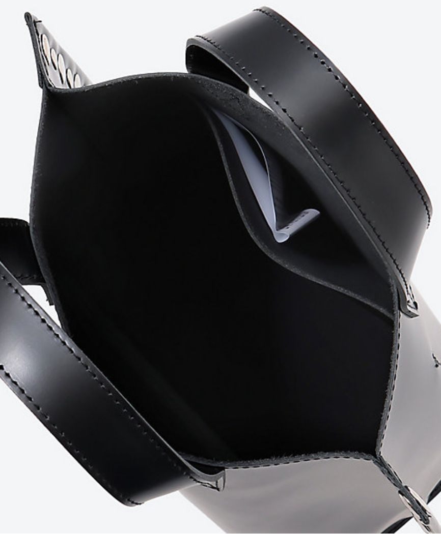 tao 26FW ステアガラス スタッズ付トートバッグ 小(TC-K204-052)BLACK☆8月7日(金)発売！