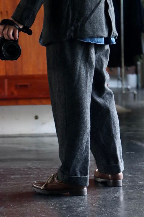 アプレッセ22FW Tweed Tailored Jacket"CHARCOAL"スタイル