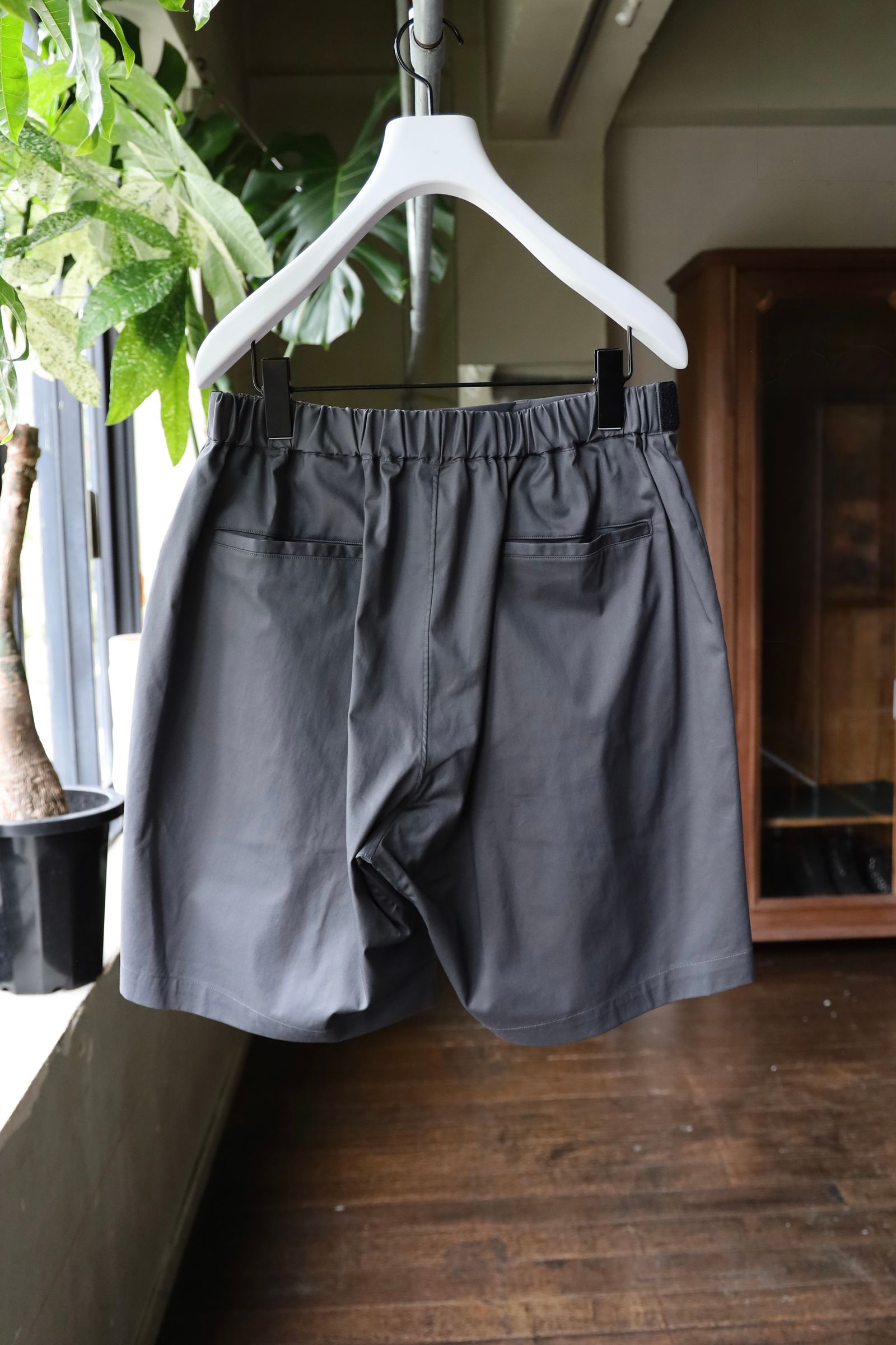パンツ Graphpaper SELVAGEWOOL WIDE CHEF SHORTS Solotex Twill Wide Chef Shorts-ソロテックスツイルワイド