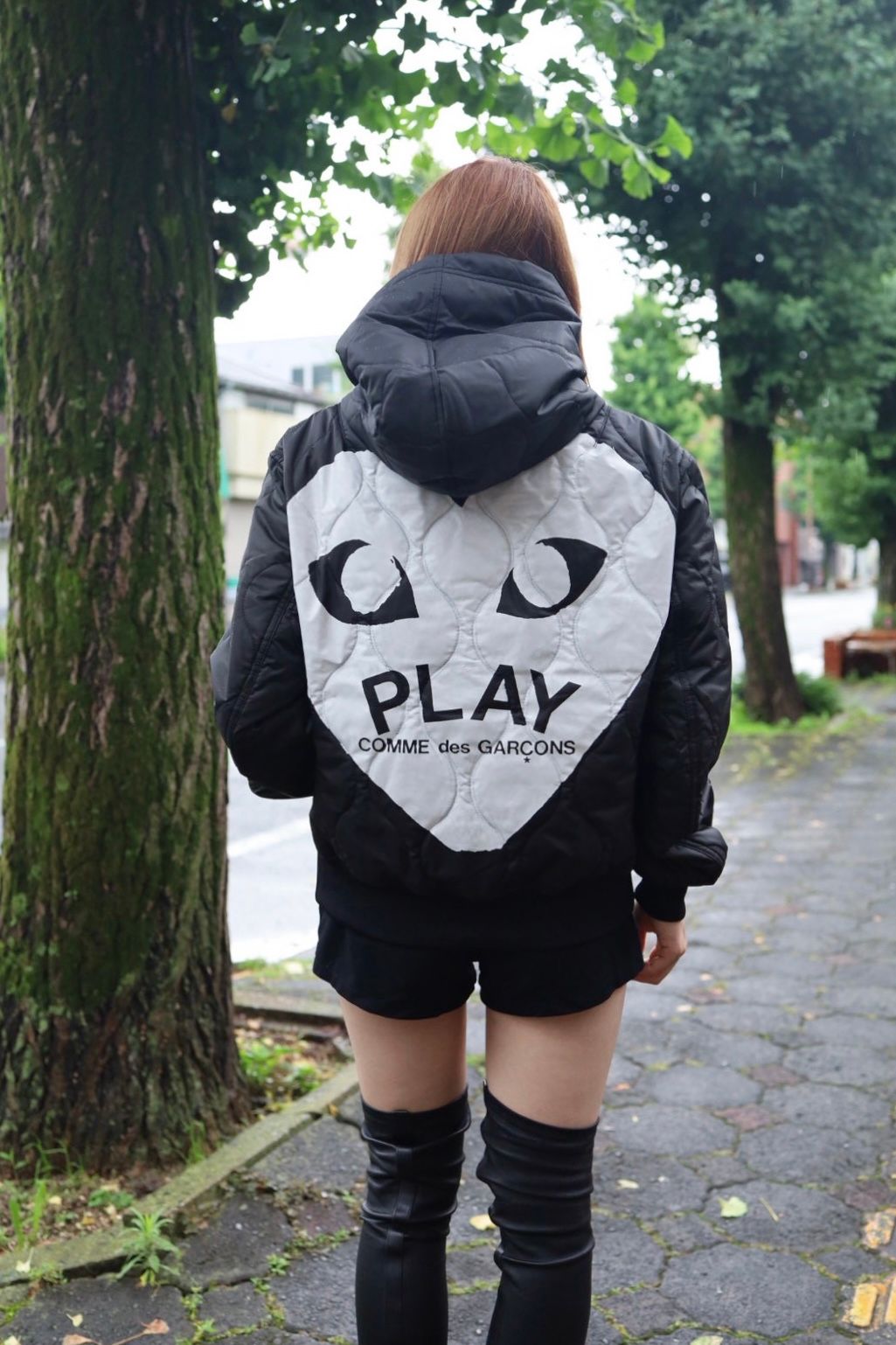 PLAY COMME des GARCONS 新作BLACKエンブレムキルティングフーディstyle.2026.7.5